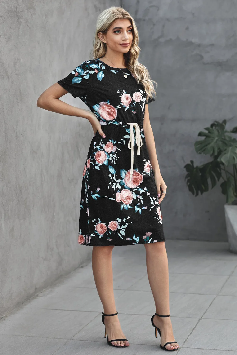 Casual Black Short Sleeve Pocketed Drawstring Midi Floral Dress