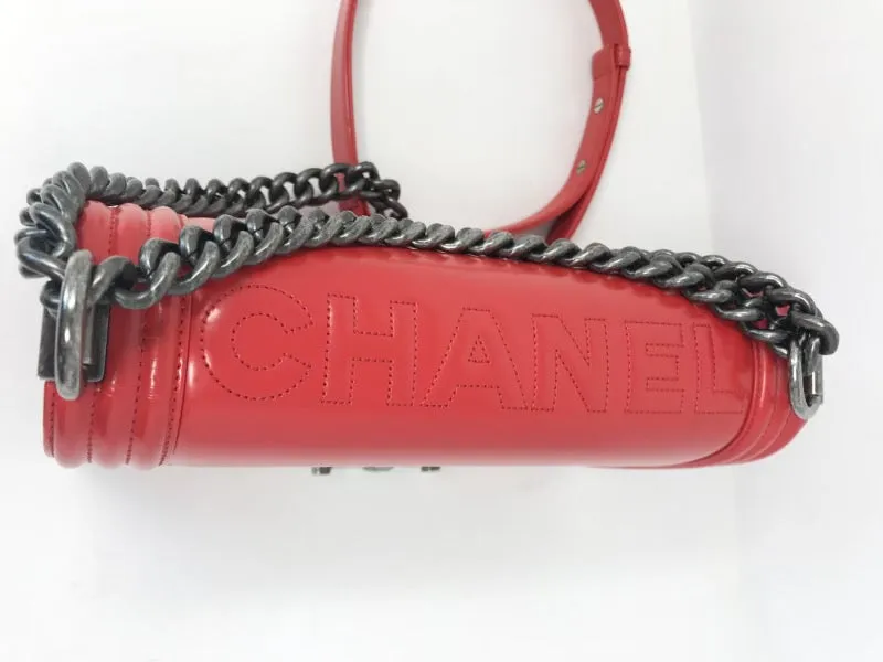 Chanel le boy bag