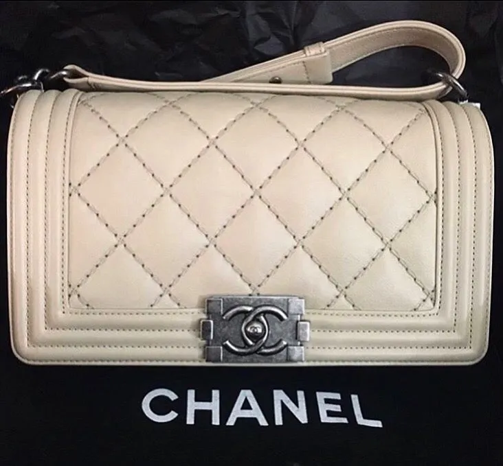 Chanel Le boy