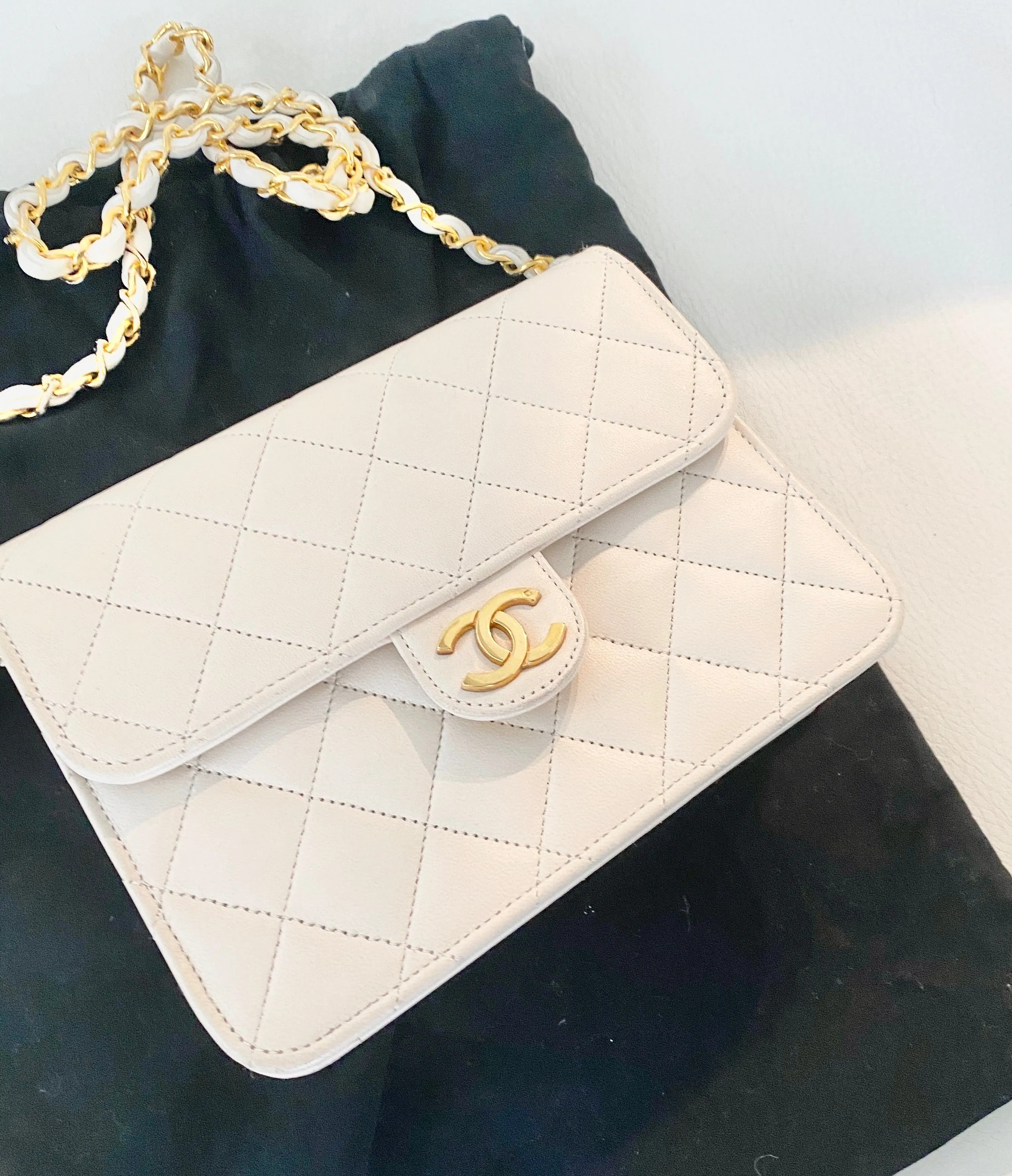 Chanel mattelasse vintage bag