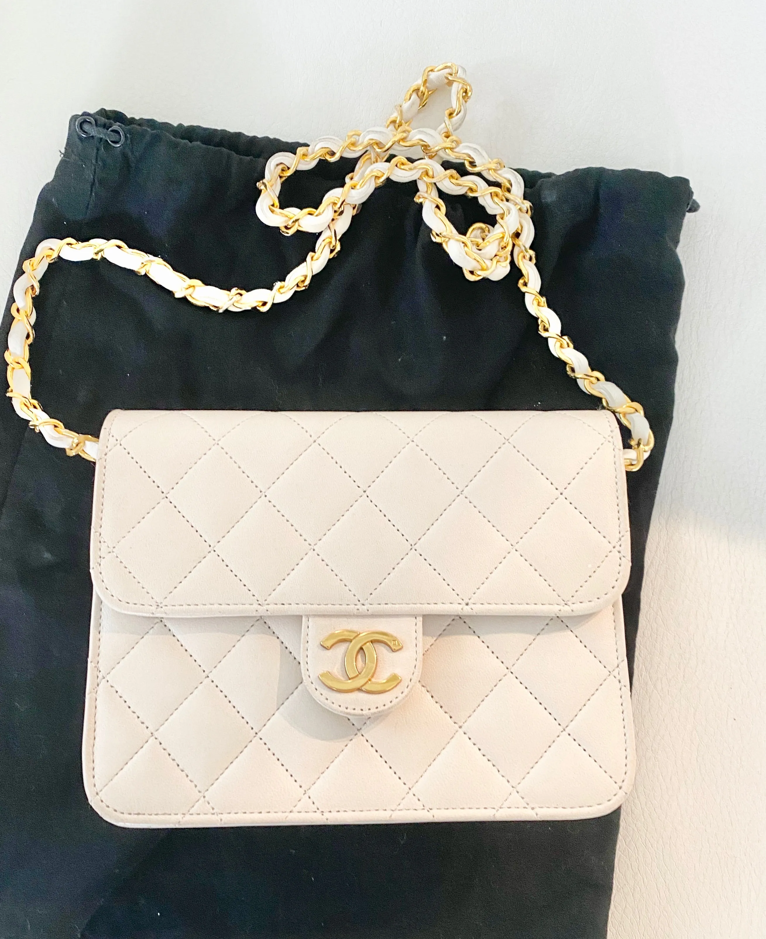 Chanel mattelasse vintage bag