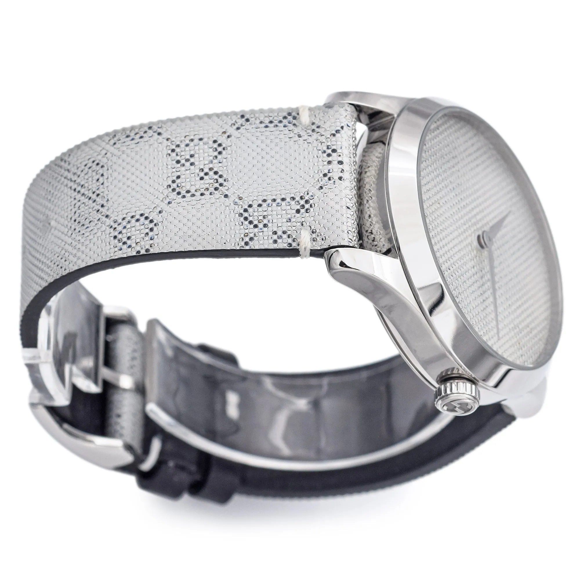 Gucci G-Timeless 126.4 GG Motif Hologram Dial Quartz Unisex Watch   Case