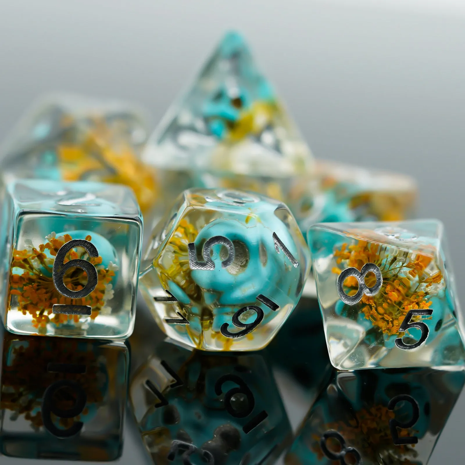 Ominous Pirate Skulls Dice