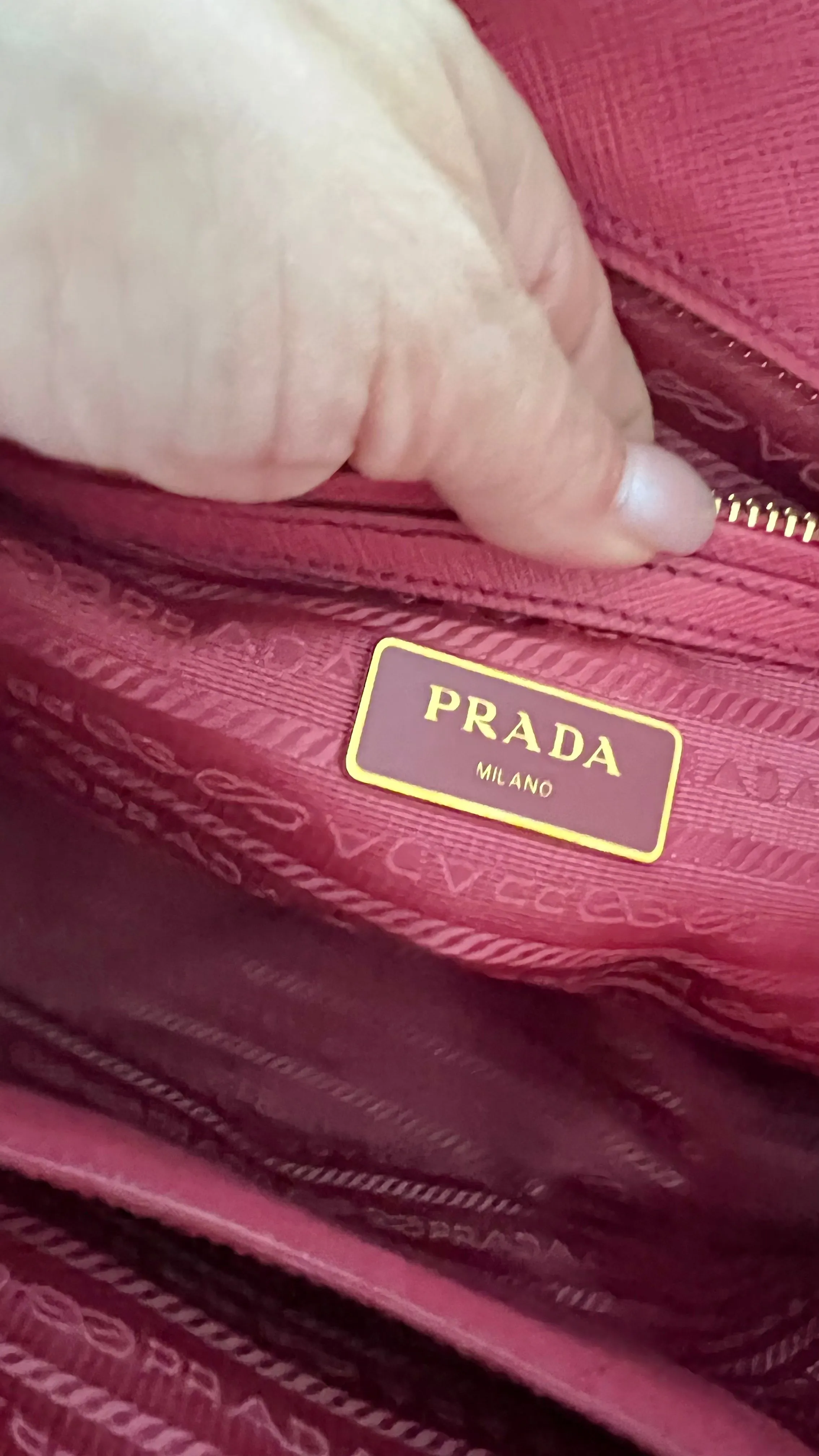 Prada Saffiano Galleria Bag